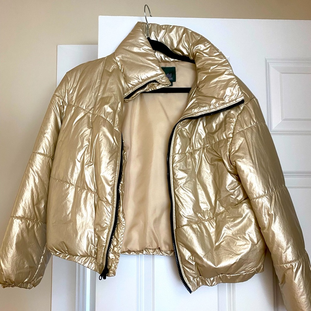 LIKE NEW GOLD BOMBER